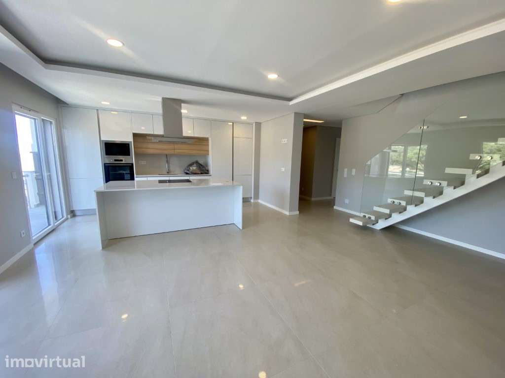 Apartamento T3 +1 Duplex novo em Aires, Amplas Varandas - Grande imagem: 4/29