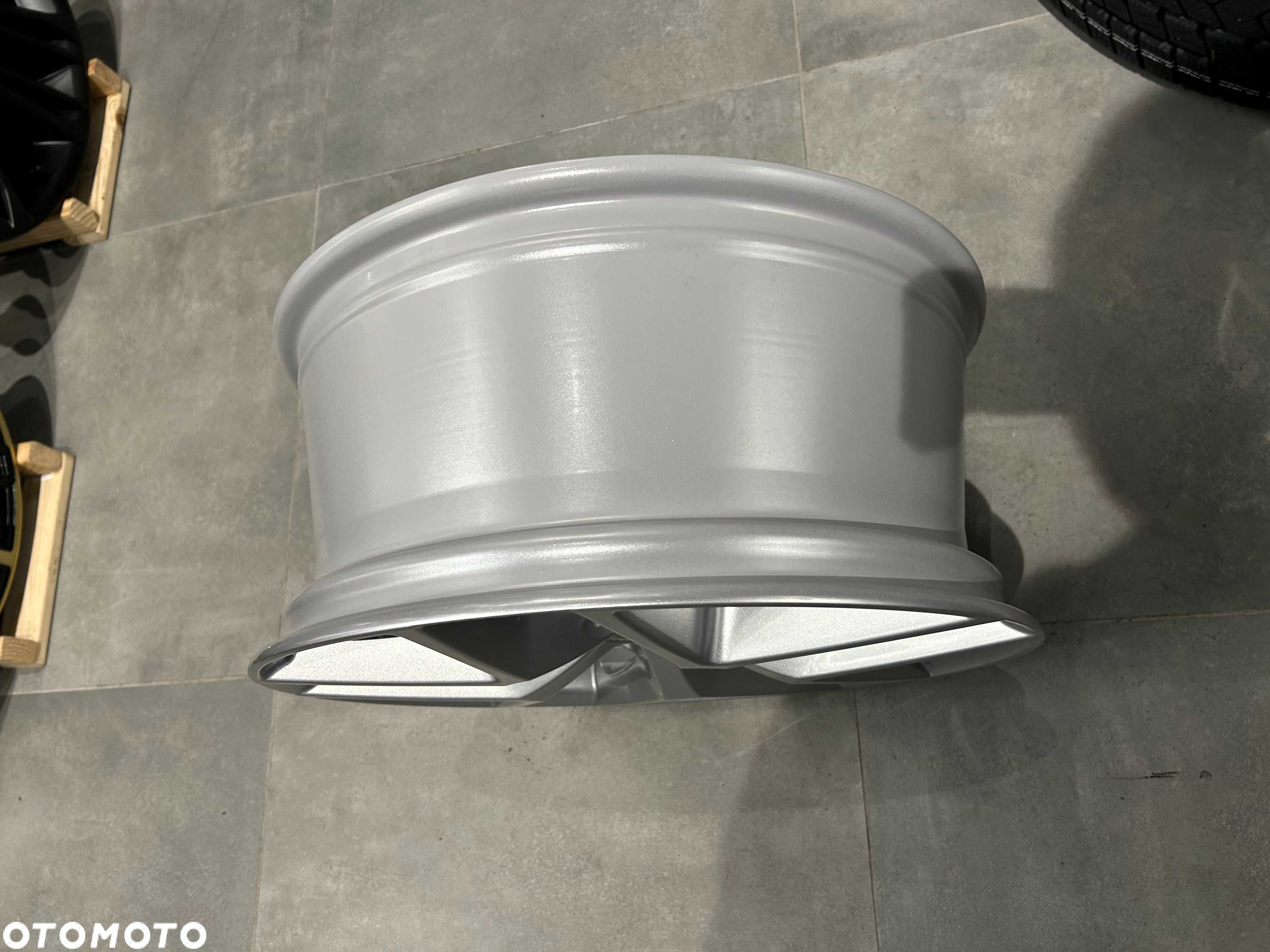 Felgi aluminiowe BORBET Y 18 5x112 ET48 VW Golf Audi A3 Octavia MG 4 - 7