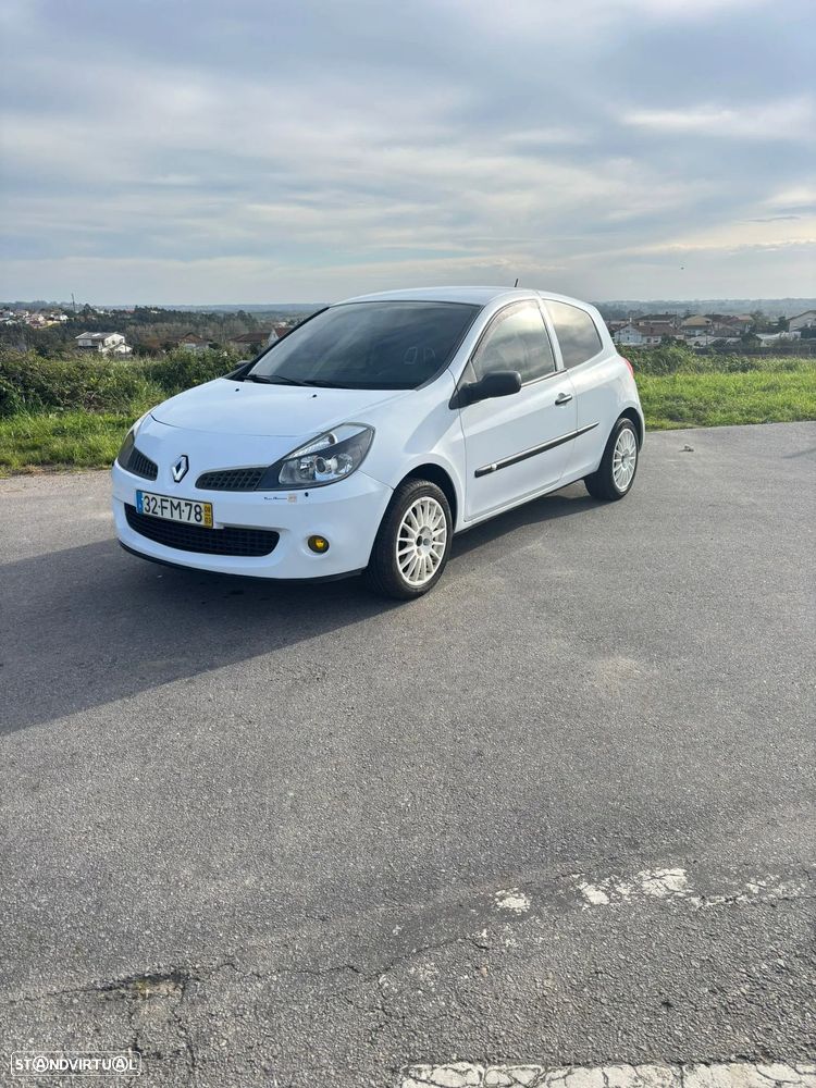 Renault Clio 1.5 dCi Pack - 2