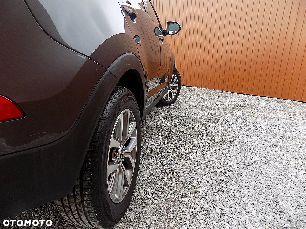 Kia Sportage 2,0 CRDI AWD Spirit - 27