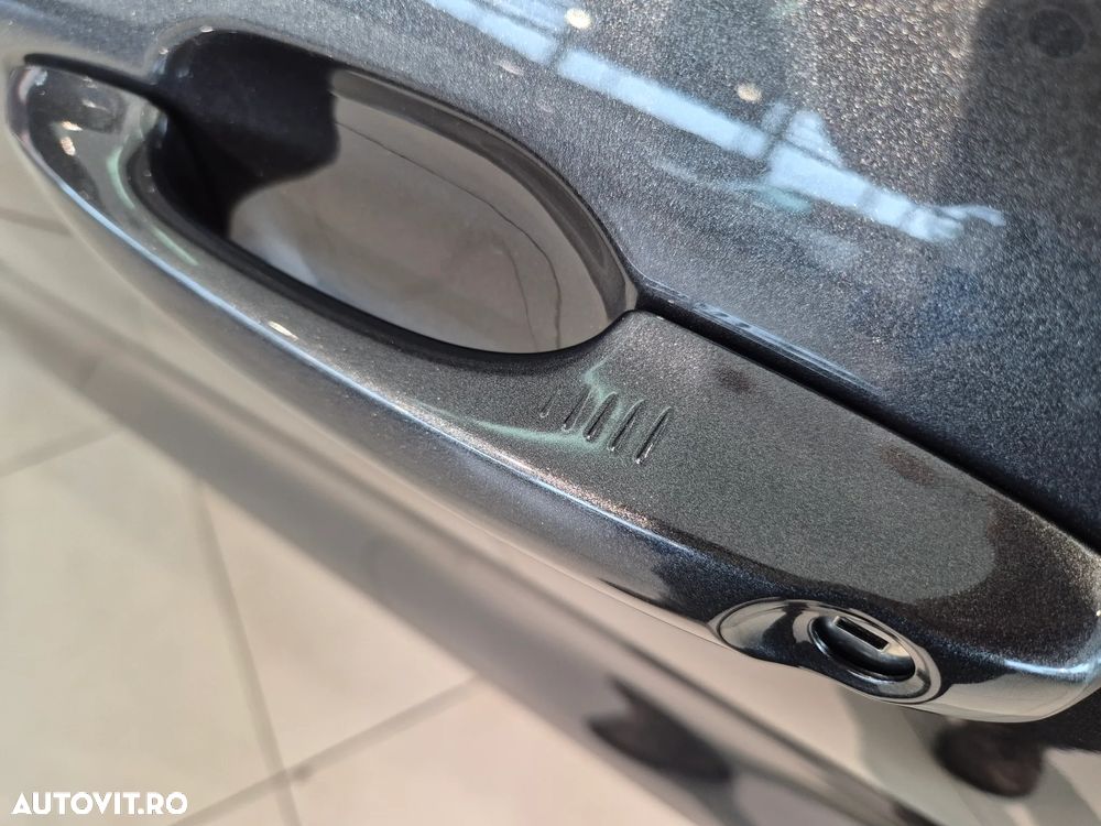 Ford Kuga 2.5 Duratec FWD PHEV Titanium - 17