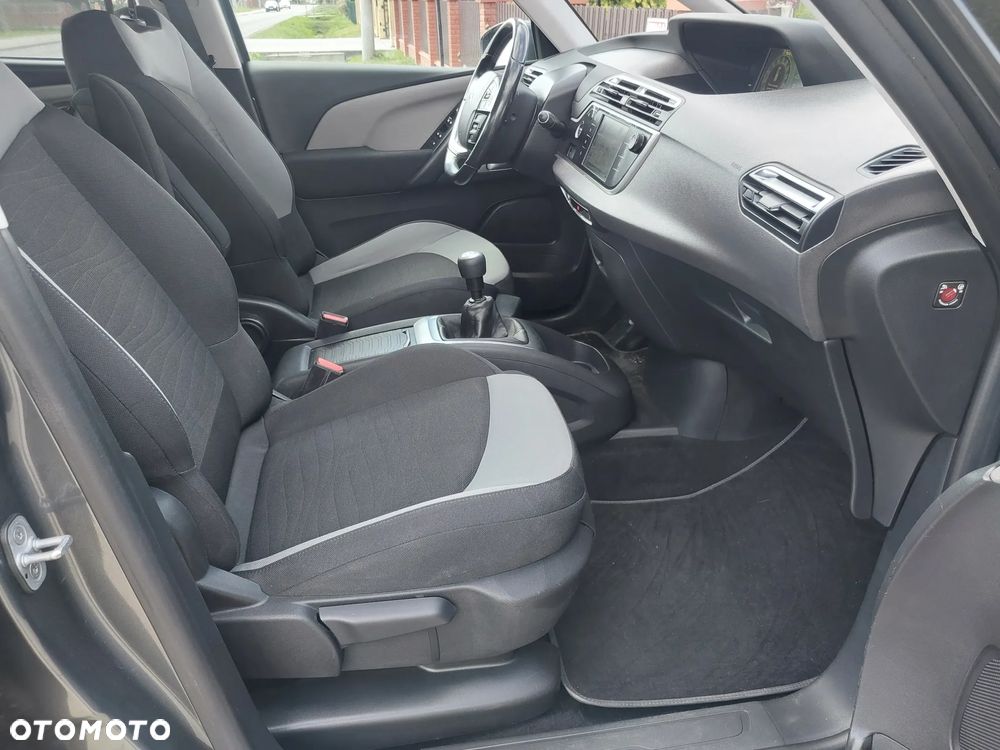 Citroën C4 Picasso - 23