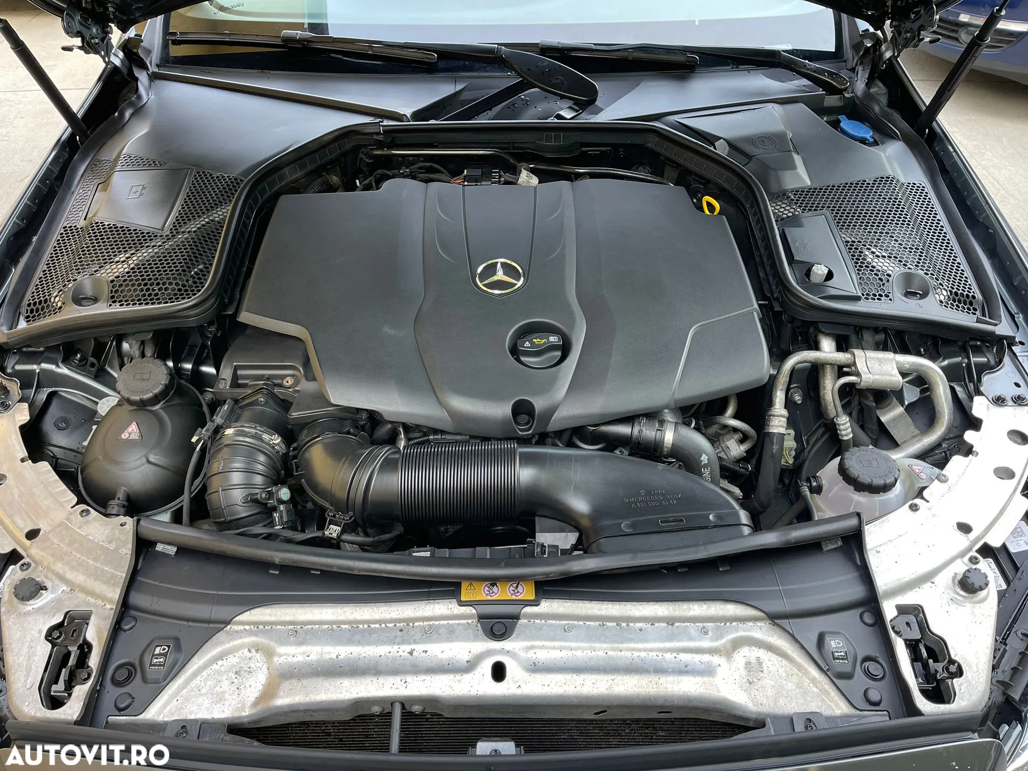 Mercedes-Benz C 250 d Coupe 4MATIC Aut. - 8