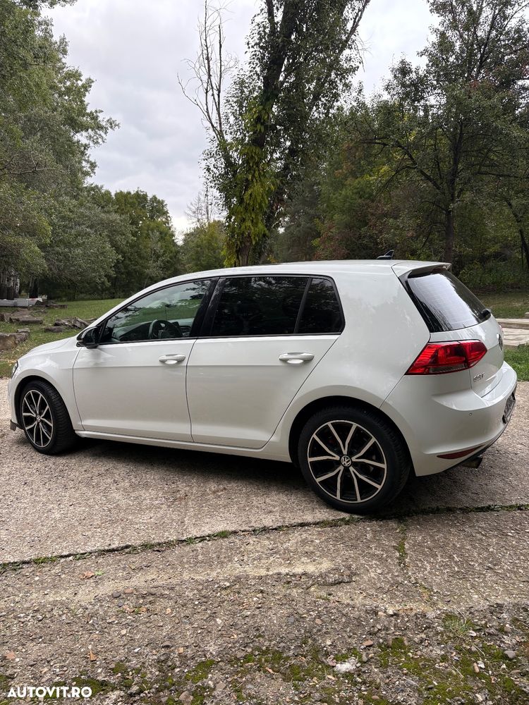 Volkswagen Golf 1.6 TDI BlueMotion Technology DPF Comfortline - 3