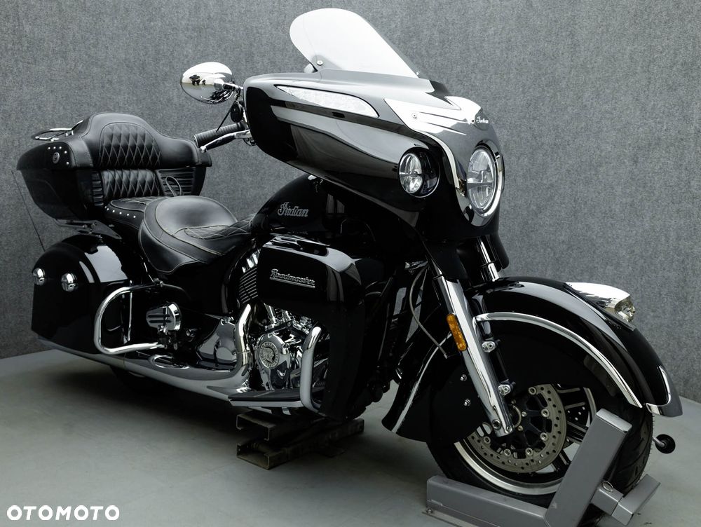 Kufer centralny do Indian Roadmaster, Challenger, Chieftain. - 24