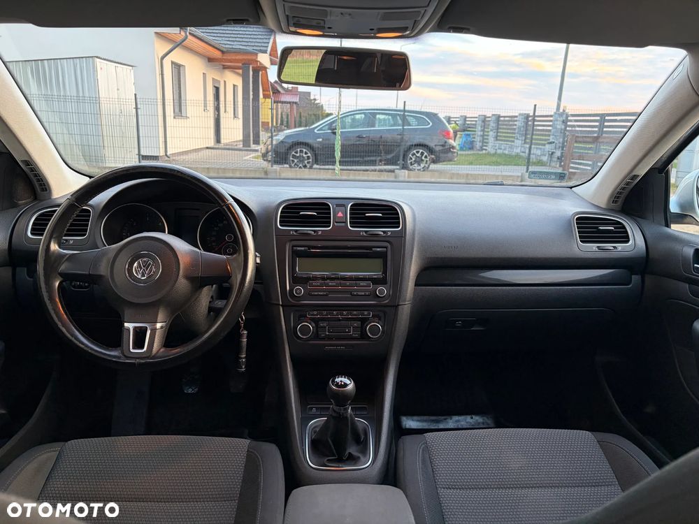Volkswagen Golf 1.6 TDI Highline - 6