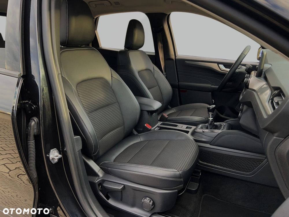 Ford Kuga - 13