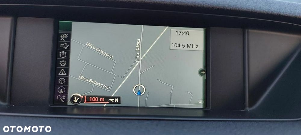 BMW X1 sDrive18d - 14