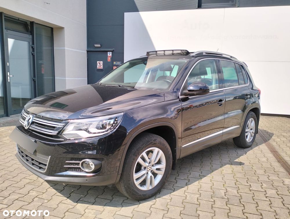 Volkswagen Tiguan - 1