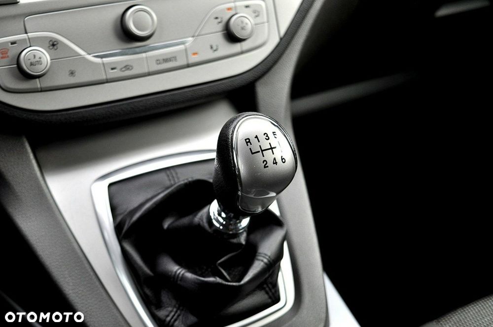 Ford Kuga 2.0 TDCi Titanium - 24