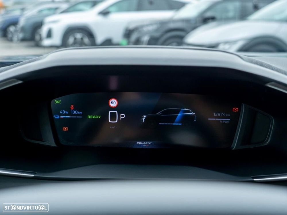 Peugeot e-2008 54 kWh Allure - 32