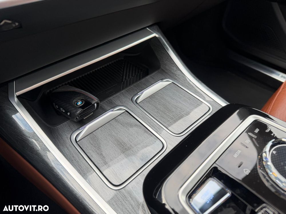 BMW i7 eDrive50 - 22