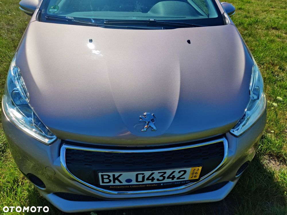 Peugeot 208 - 14
