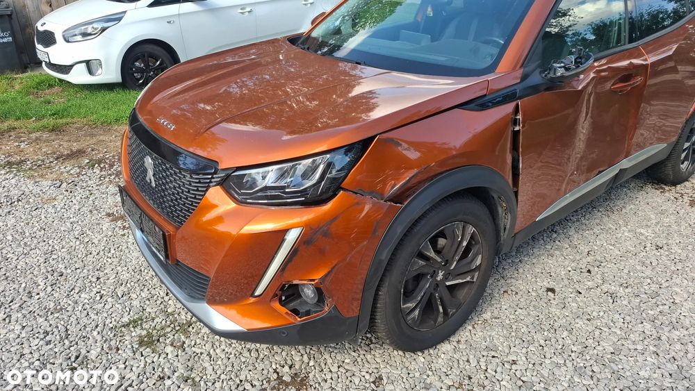 Peugeot 2008 - 8