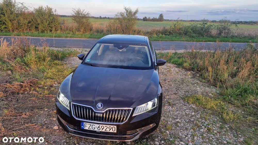 Skoda Superb 2.0 TDI 4x4 DSG L&K - 1