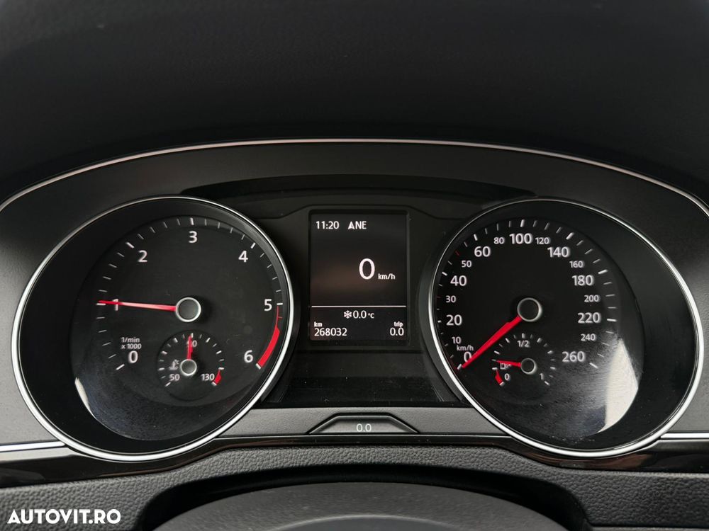 Volkswagen Passat 2.0 TDI (BlueMotion Technology) Highline - 14