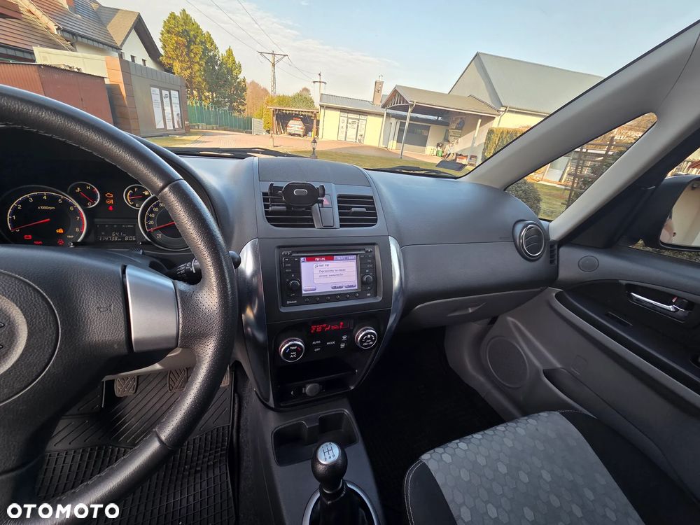 Suzuki SX4 1.6 VVT 4x2 Style - 16