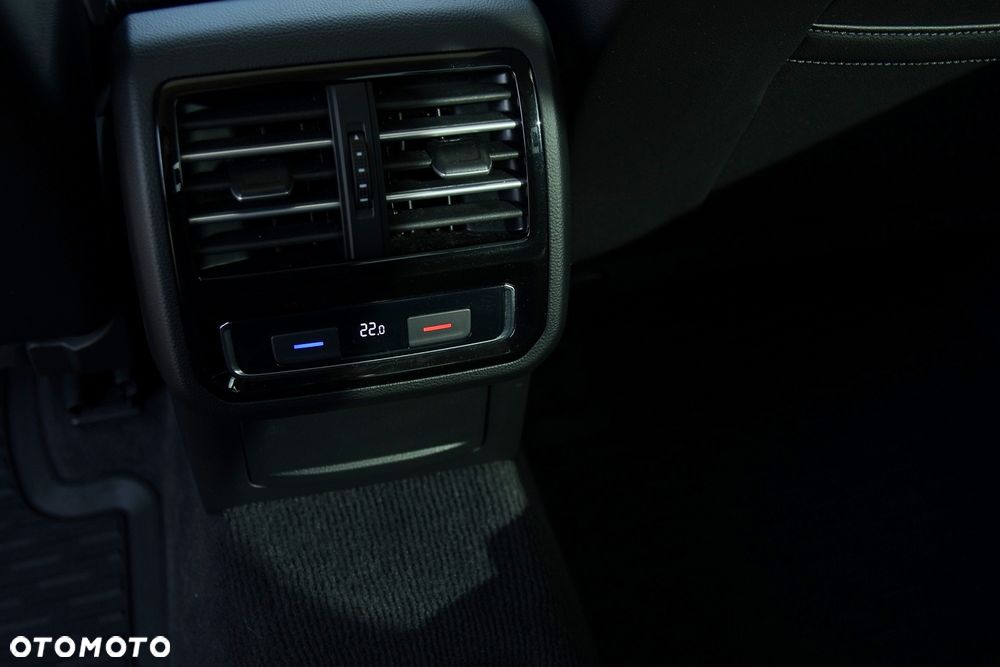 Volkswagen Passat 2.0 TDI BMT SCR 4Mot Highline DSG7 - 29