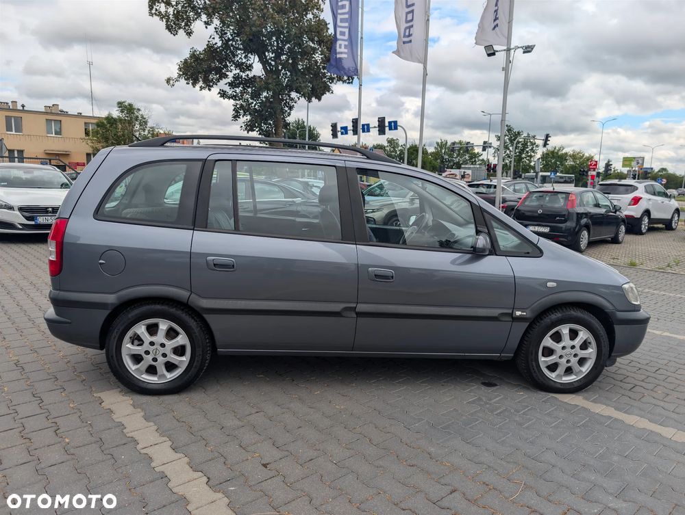 Opel Zafira 2.0 DTI Comfort - 9