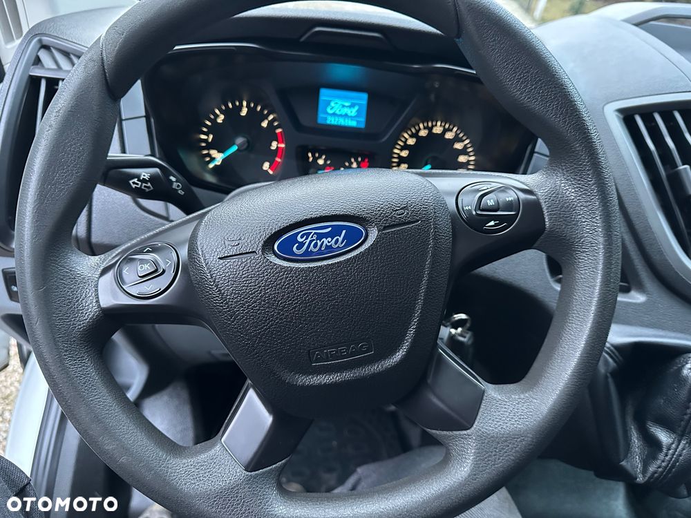 Ford Transit - 7