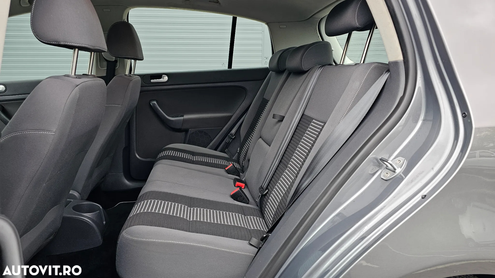 Volkswagen Golf Plus 1.9 TDI Comfortline DPF DSG - 24