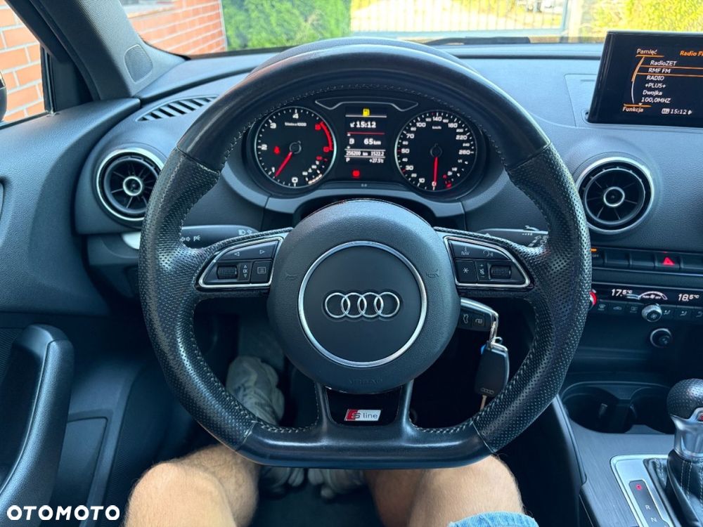 Audi A3 Sportback 2.0 TDI S tronic Ambiente - 9