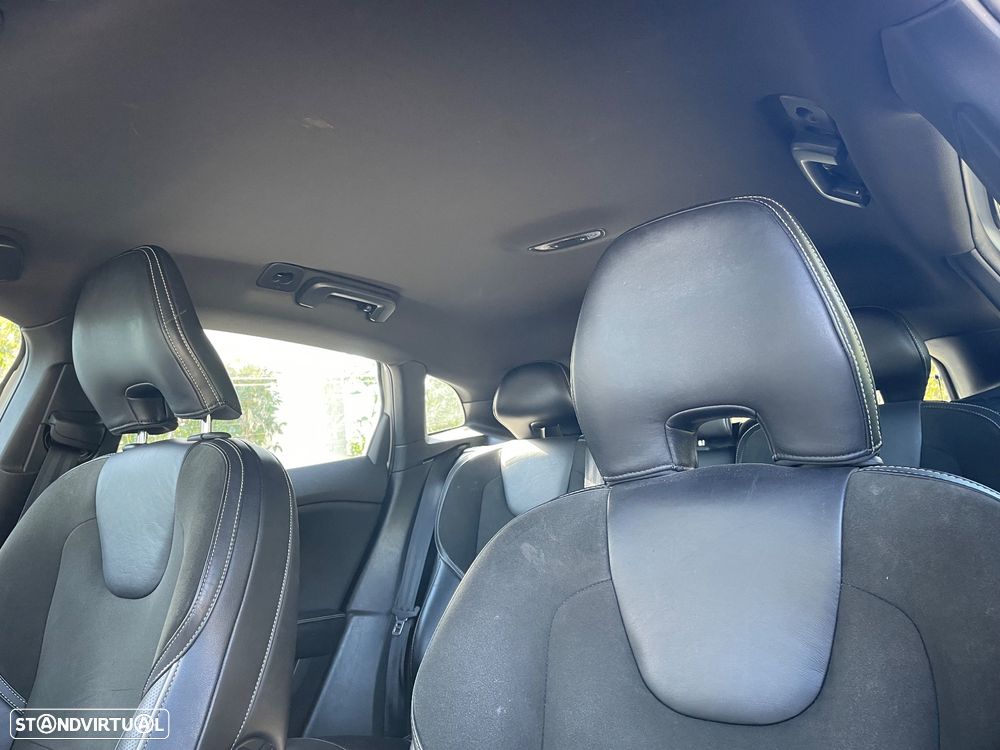 Volvo V40 2.0 D2 R-Design - 9