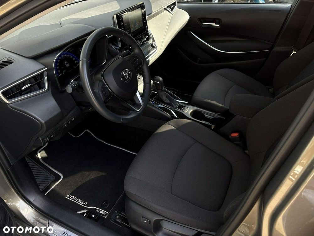 Toyota Corolla 1.8 Hybrid Comfort - 26