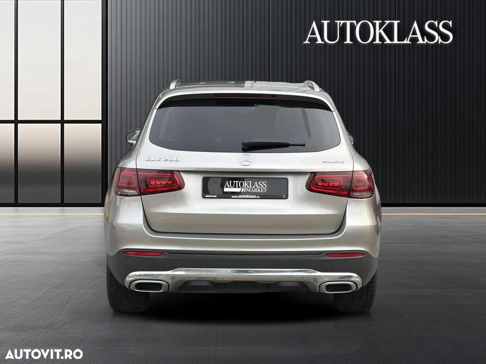 Mercedes-Benz GLC 200 4MATIC - 4