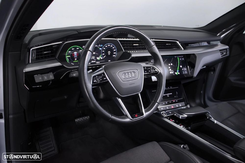 Audi e-tron 55 quattro S line - 8