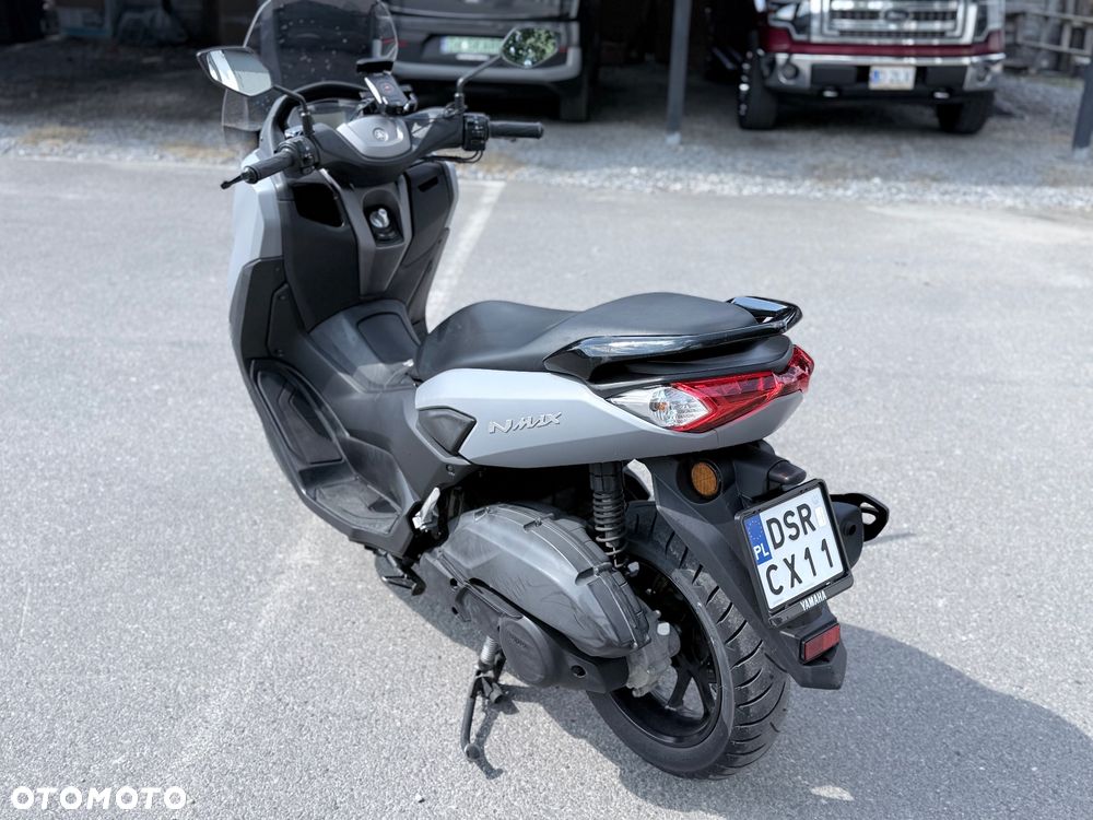 Yamaha NMAX - 13