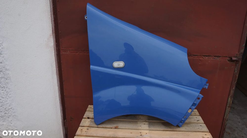 Renault Trafic Opel Vivaro Nissan Primastar 1.9 2.0 DCI blotnik przedni prawy