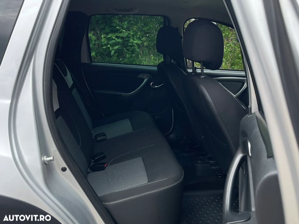 Dacia Duster 1.5 dCi 4x4 Prestige - 27