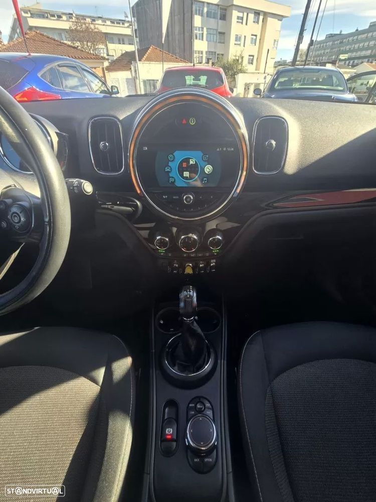 MINI Countryman Cooper SE ALL4 Auto - 21