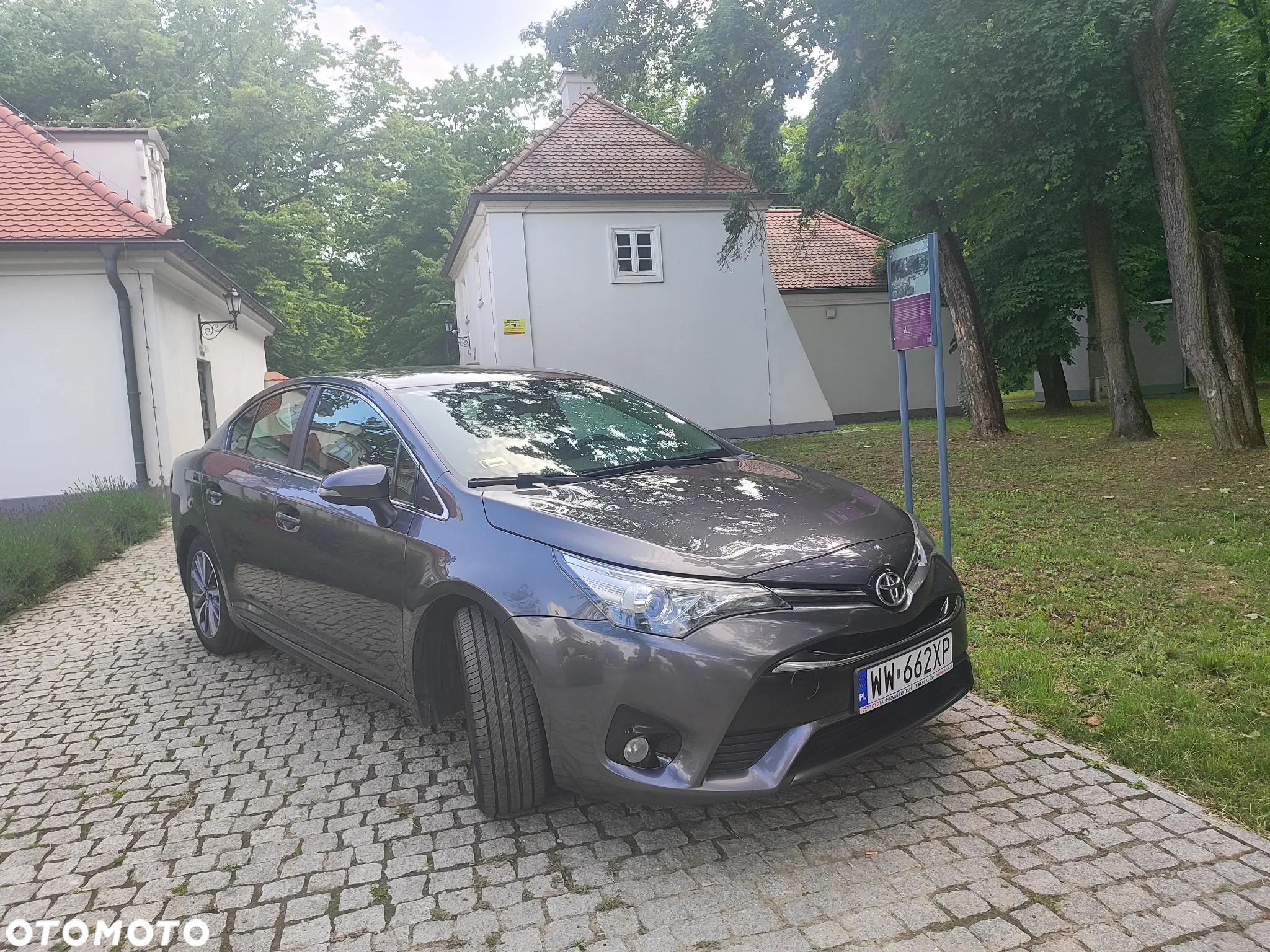 Toyota Avensis - 3