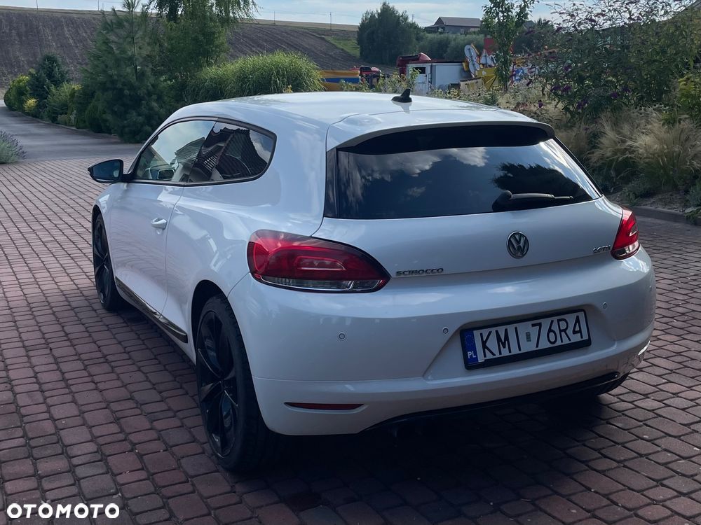 Volkswagen Scirocco 2.0 TDI DSG - 5