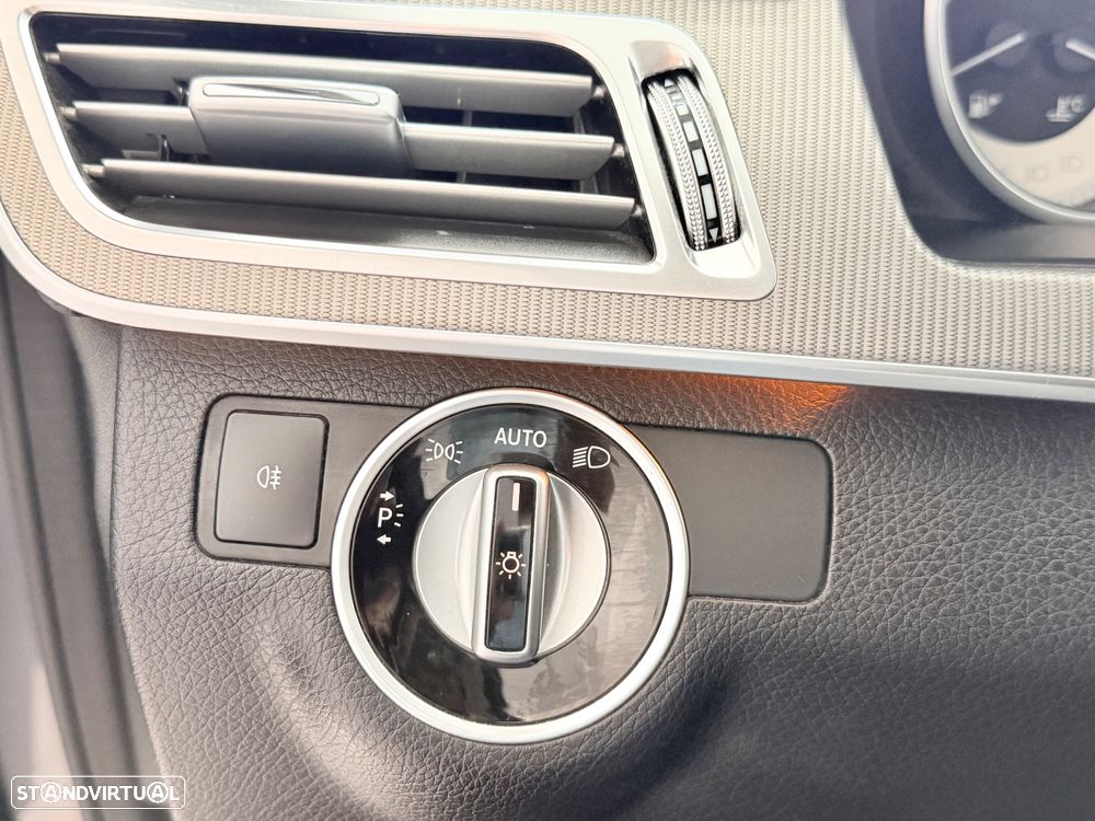Mercedes-Benz E 220 CDi Avantgarde BE Auto.140g - 22