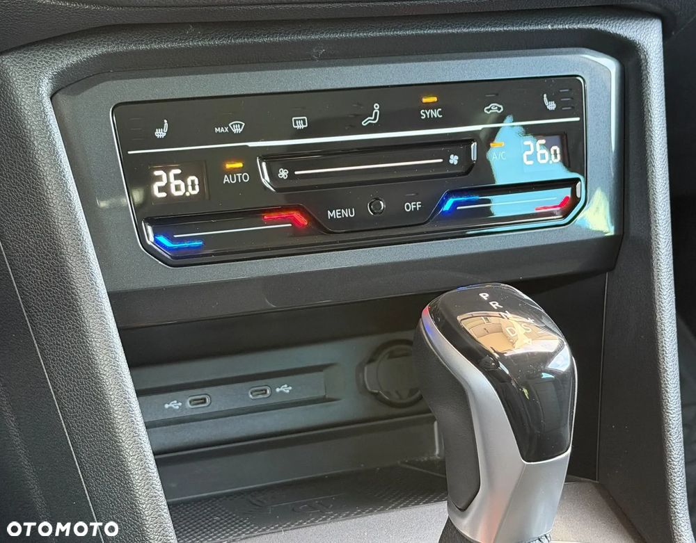 Volkswagen Tiguan 1.5 TSI EVO Elegance DSG - 18