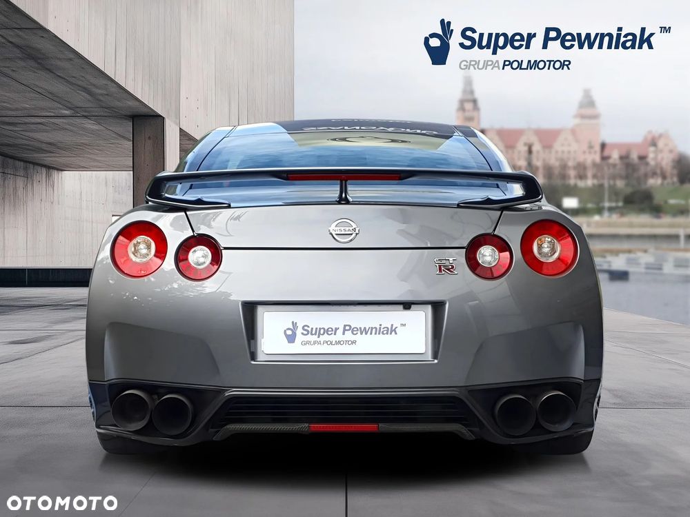 Nissan GT-R Black Edition - 4