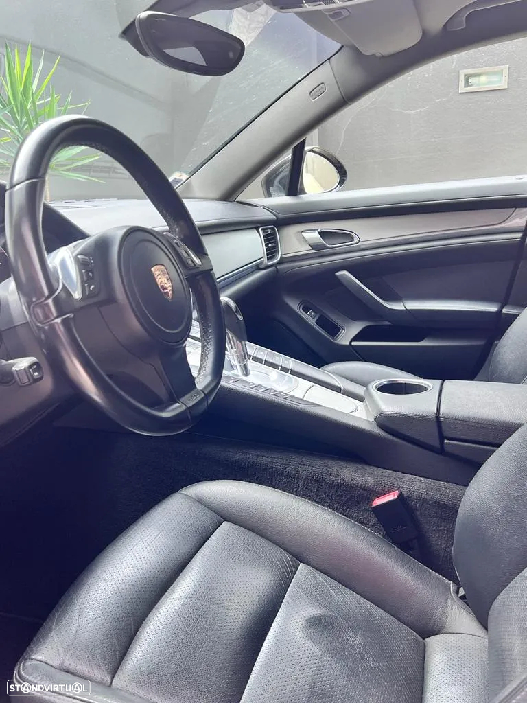 Porsche Panamera Standard - 12