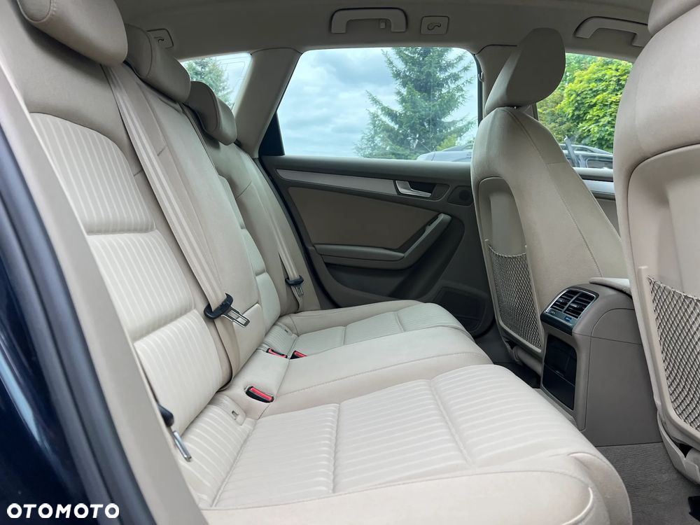 Audi A4 Avant - 13