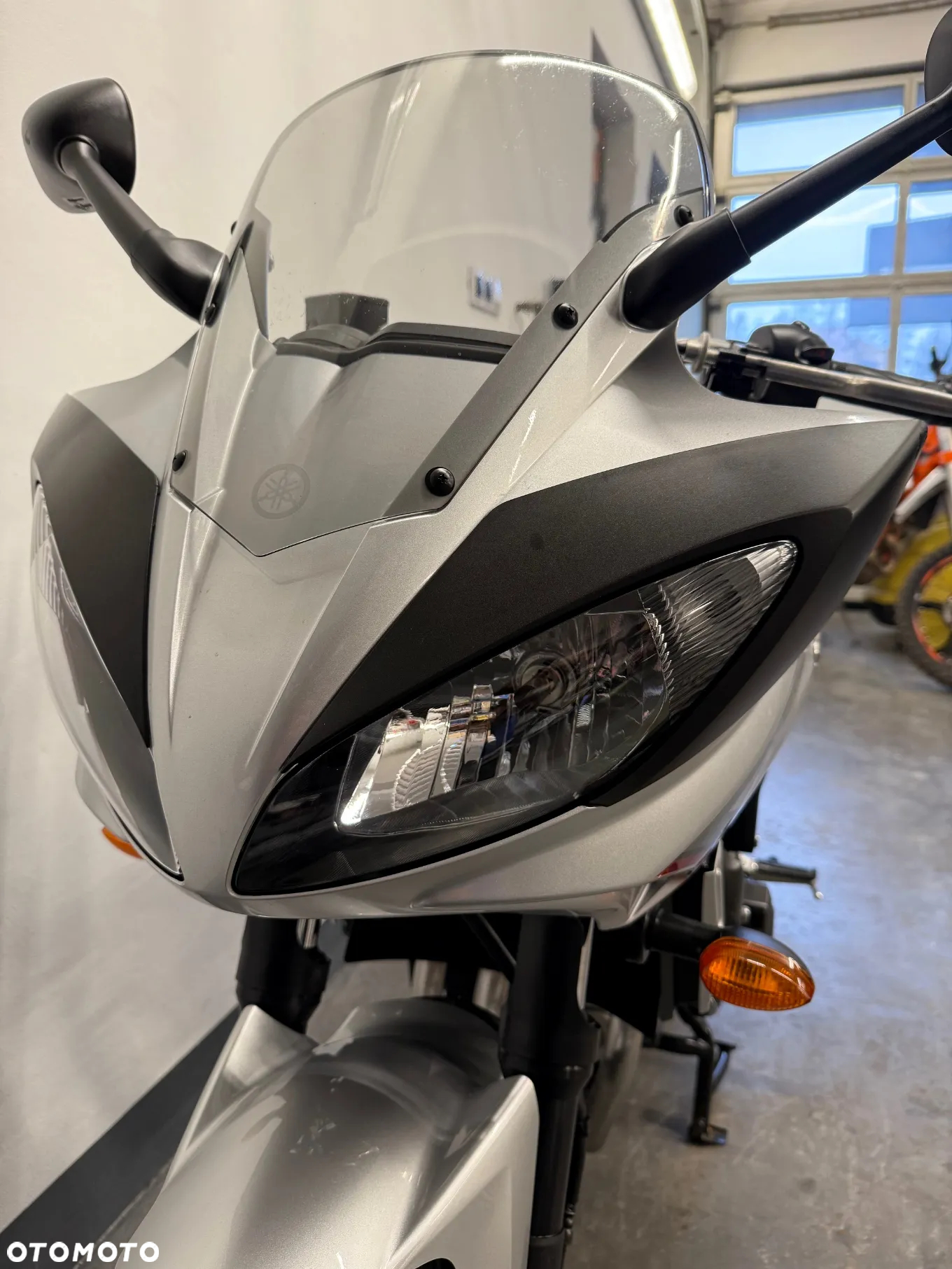 Yamaha FZ6 - 24