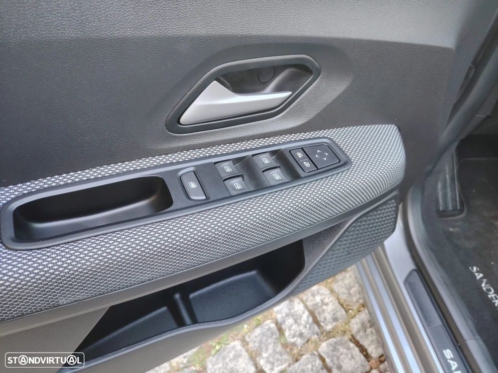 Dacia Sandero 1.0 TCe Expression CVT - 10
