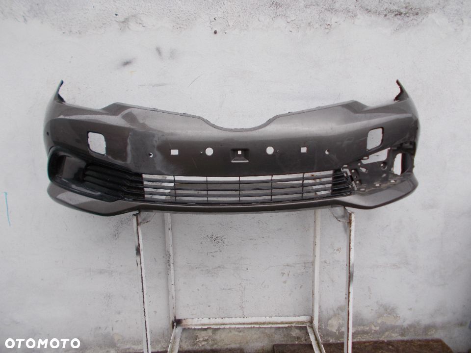 TOYOTA AURIS II LIFT ZDERZAK PRZÓD PRZEDNI - 1