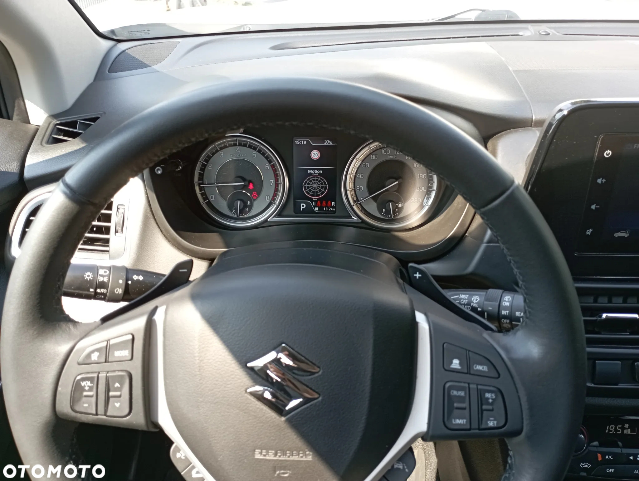Suzuki SX4 S-Cross 1.4 SHVS Premium - 9