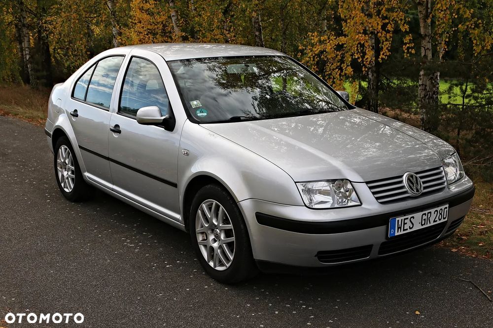 Volkswagen Bora Variant 1.6 - 18