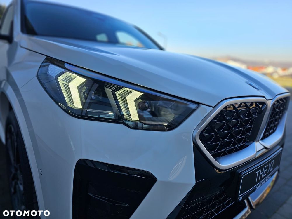 BMW X2 sDrive18d - 11