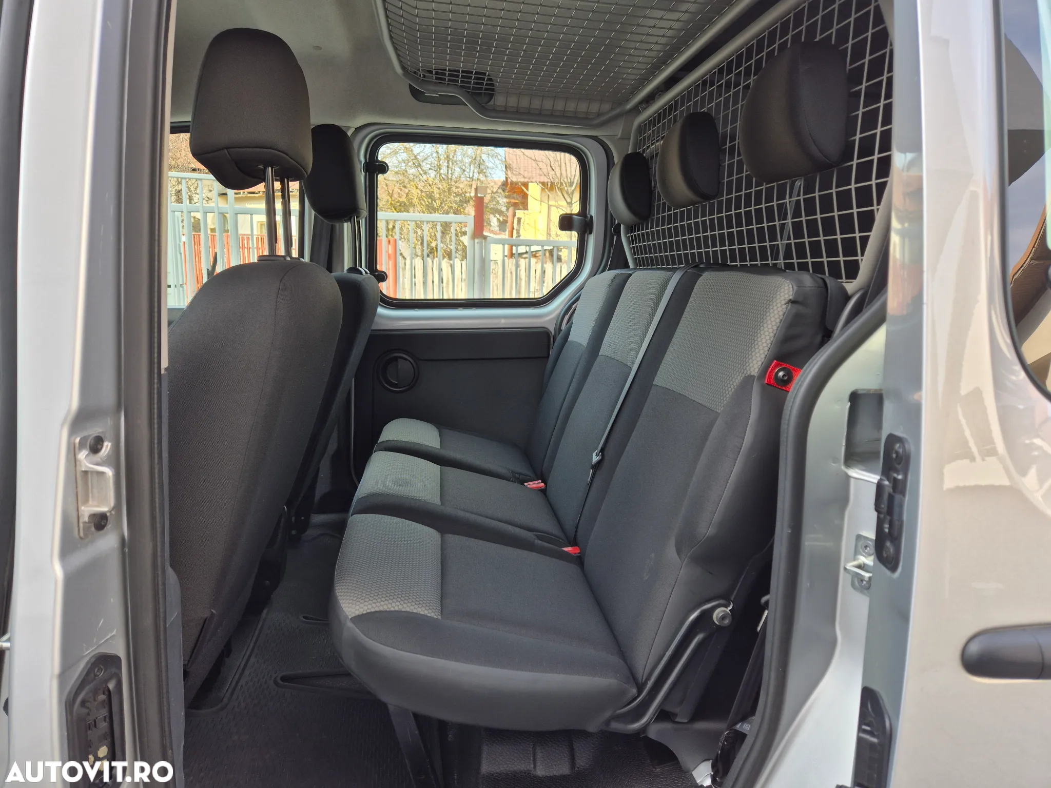 Renault Kangoo dCi 110 FAP Start & Stop Grand - 8