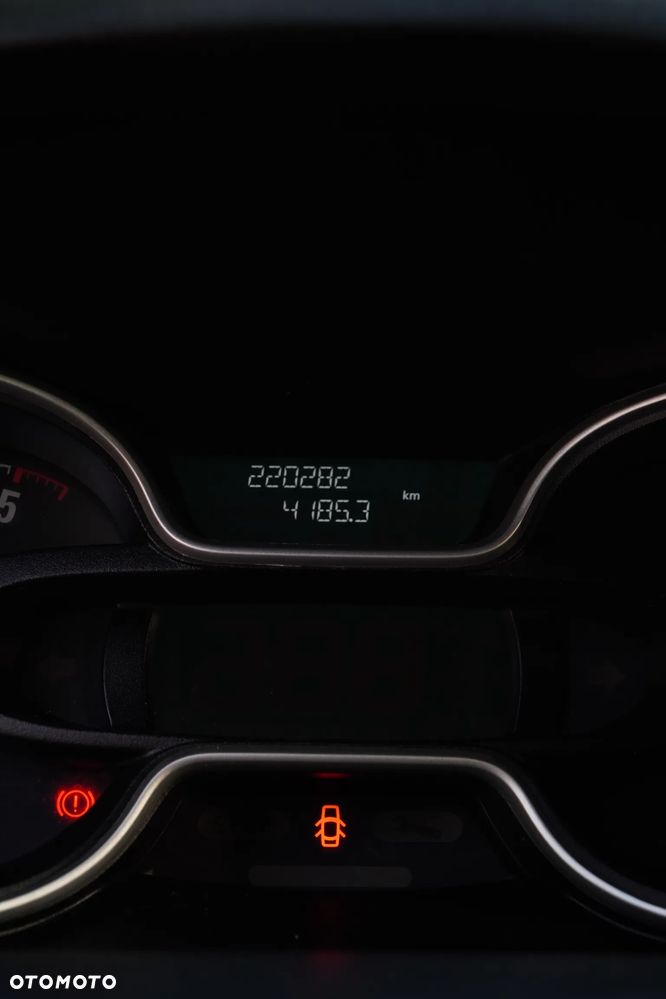 Opel Vivaro - 19