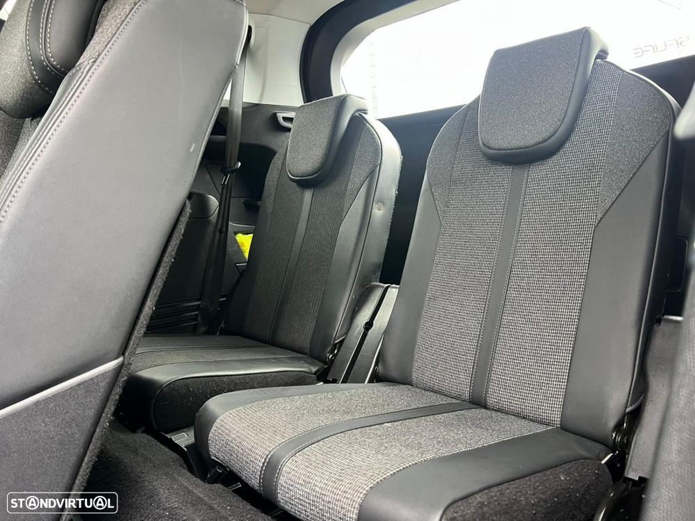 Peugeot 5008 1.5 BlueHDi Allure Pack EAT8 - 8
